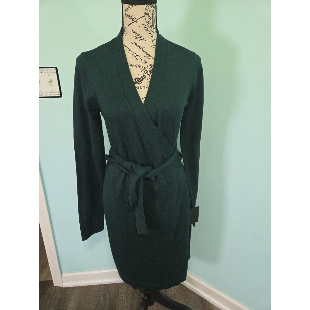 Lulus forest green knit wrap dress medium new with tags